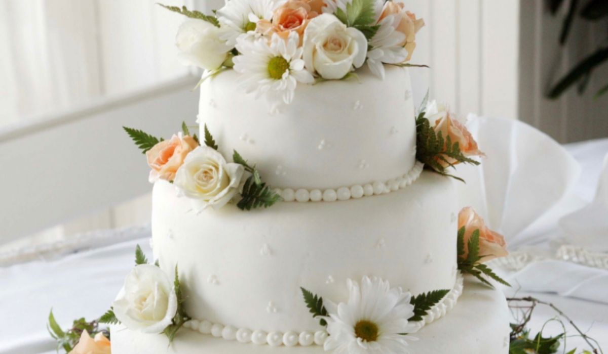 Cake for Portland wedding